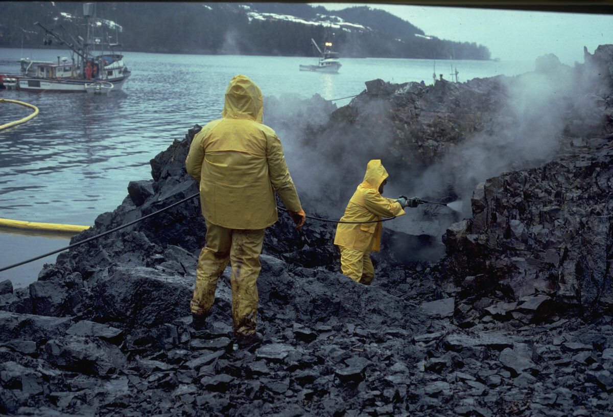 OilCleanupAfterValdezSpill